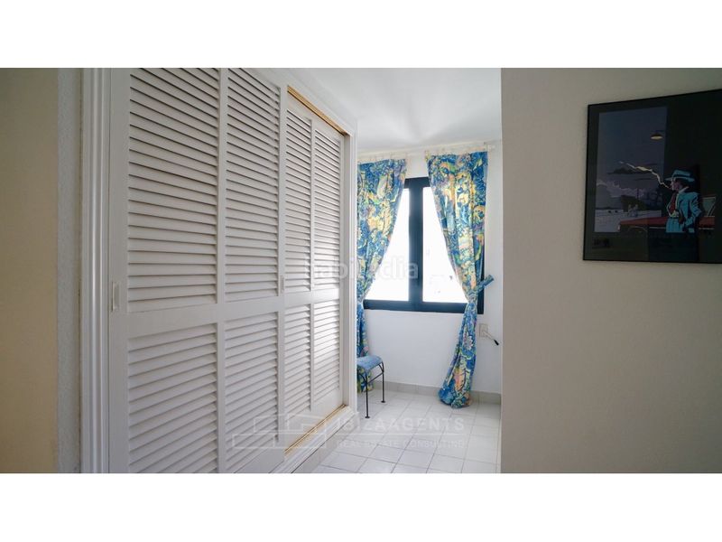 Foto ff9326f9-2a0d-4652-af5b-c6f29e0d6422. Apartament amb piscina a Marina Botafoc-Talamanca Ibiza