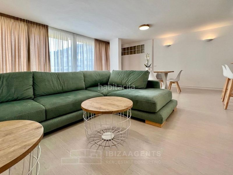 Foto 481a8b95-4bee-4185-a2d0-b3c9e1132a09. Apartament amb piscina a Marina Botafoc-Talamanca Ibiza