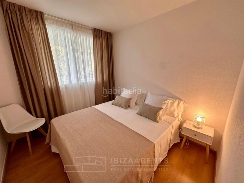 Foto 75da68b2-5029-416f-84ee-a24a99f78c87. Apartament amb piscina a Marina Botafoc-Talamanca Ibiza