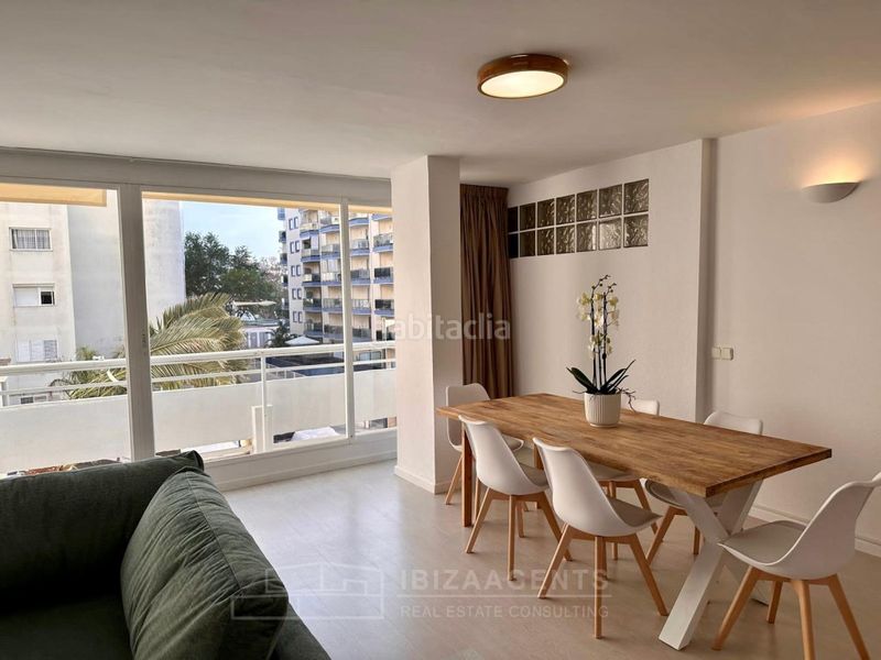 Foto 7db33312-bab3-410e-9840-c4f49d4de063. Apartament amb piscina a Marina Botafoc-Talamanca Ibiza