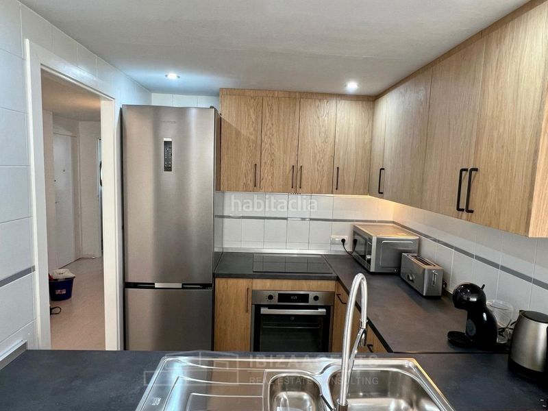 Foto 8ebf6d34-1772-40ec-bd82-bc538db5eb59. Apartament amb piscina a Marina Botafoc-Talamanca Ibiza