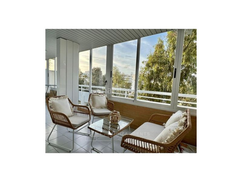 Foto bdfa95ed-2f6d-4a14-8cb4-03b7aa7a6a26. Apartament amb piscina a Marina Botafoc-Talamanca Ibiza