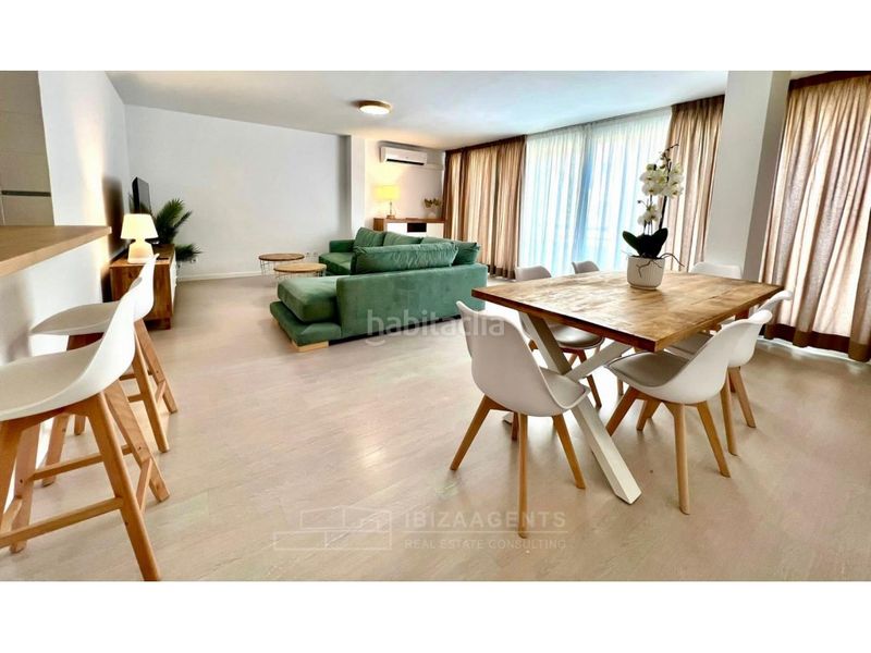Foto d5363c09-8a9c-4b39-a129-db3846b59eef. Apartament amb piscina a Marina Botafoc-Talamanca Ibiza