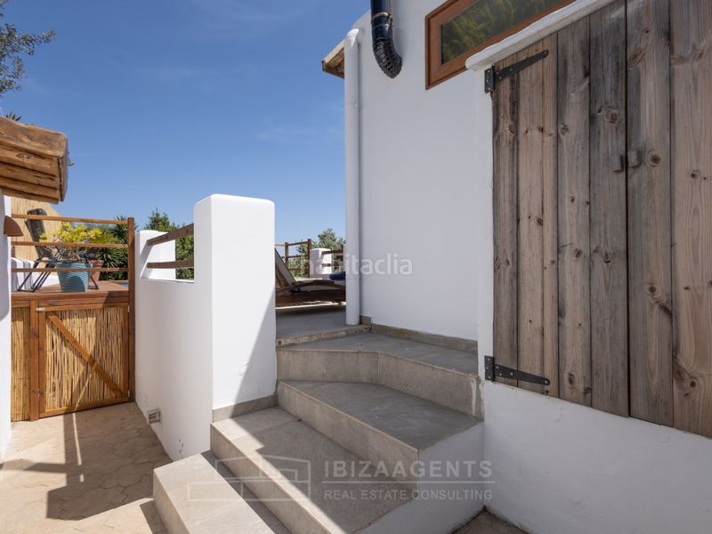 Foto bc5ad07a-9608-4a17-bbee-0849a8c99c7e. Casa amb aparcament a Sant Carles Santa Eulària