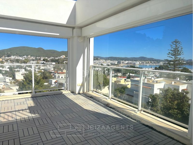 Foto 6fa295da-c4a6-42d3-ad71-8922991686b3. Casa amb aparcament piscina a Santa Eulària des riu Santa Eulària