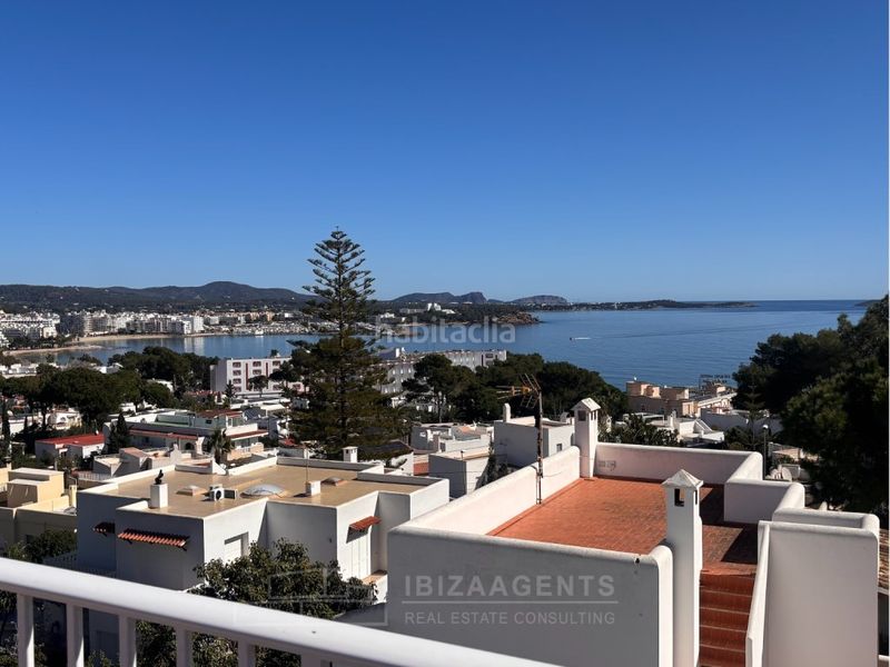 Foto 87b428be-24a9-4c36-b00c-56e5e5e16881. Casa amb aparcament piscina a Santa Eulària des riu Santa Eulària