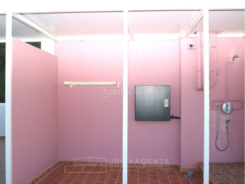 Foto d17d1c20-6554-4a31-a4a3-c7a847f290cb. Casa amb aparcament piscina a Santa Eulària des riu Santa Eulària