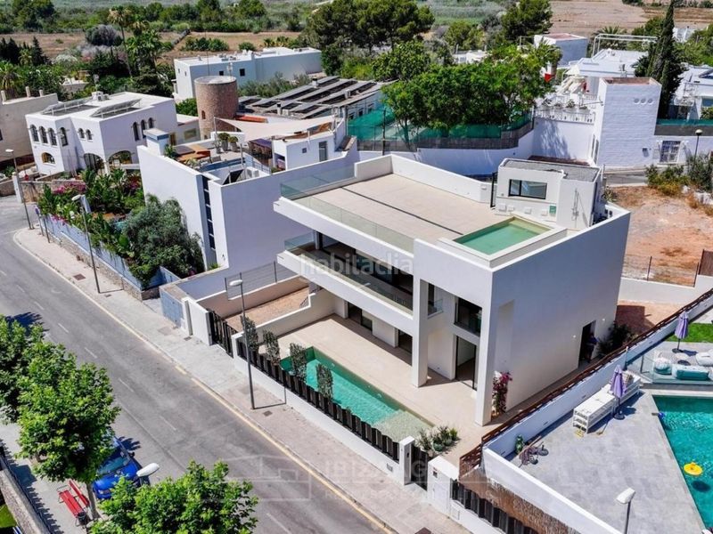 Foto e4aca3ee-638d-4dc5-b7ec-61fed649fc3a. Casa amb aparcament piscina a Jesús Santa Eulària
