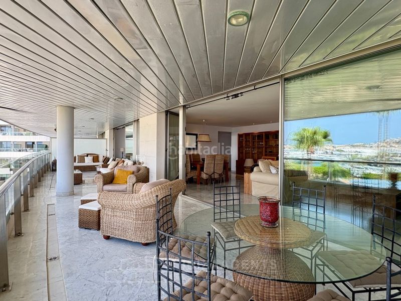 Foto 8be7482e-639e-49fa-81c5-4d07d0f4de0a. Lloguer apartament amb aparcament piscina a Marina Botafoc-Talamanca Ibiza