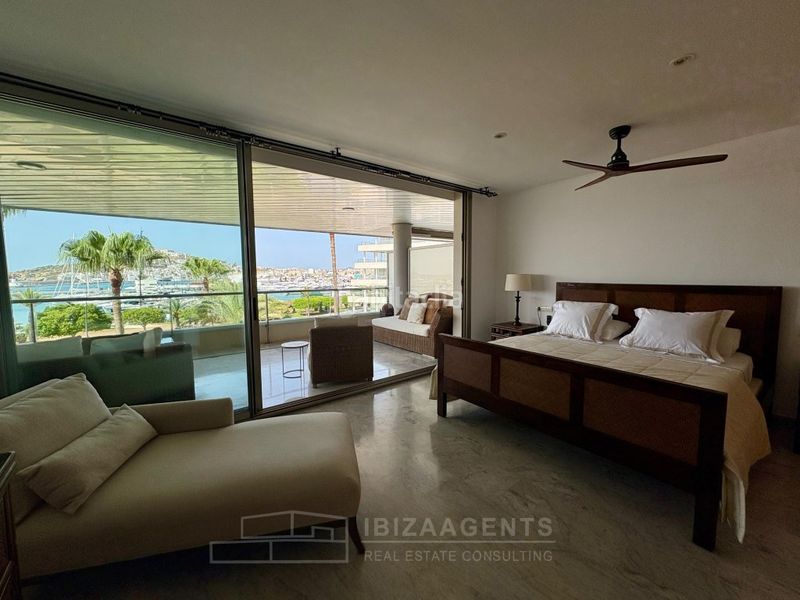 Foto 96969330-ad7b-420c-9c32-b501e8497eca. Lloguer apartament amb aparcament piscina a Marina Botafoc-Talamanca Ibiza