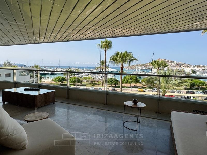 Foto d923fb08-85d3-477f-87ad-20bed583707f. Lloguer apartament amb aparcament piscina a Marina Botafoc-Talamanca Ibiza