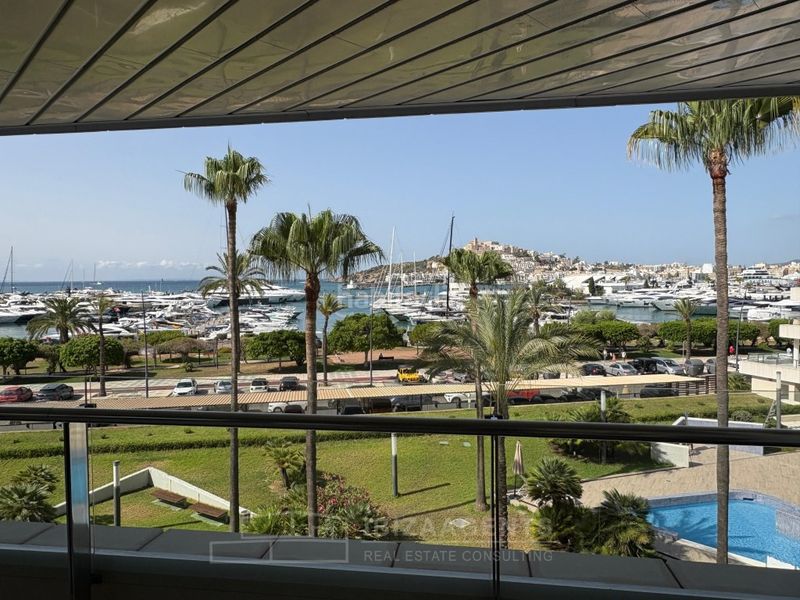 Foto d99a7c08-1527-405c-8f5e-631cd8611c92. Lloguer apartament amb aparcament piscina a Marina Botafoc-Talamanca Ibiza