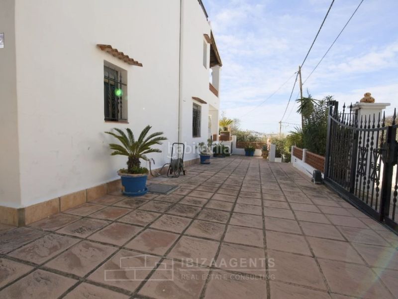 Foto a13d39f1-8f3b-409e-b3a3-e27a05ae4b81. Casa amb piscina a Jesús Santa Eulària