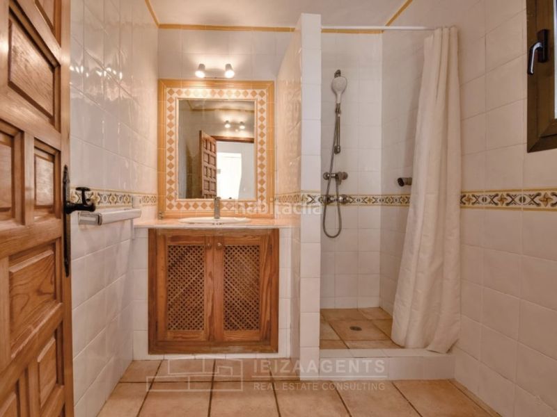 Foto bb697486-ae2c-45f4-8054-5c4fe00adae7. Casa amb piscina a Jesús Santa Eulària