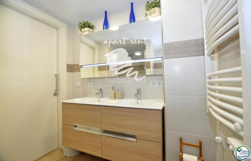 Foto 3a3f11aa-525a-4812-b9e4-74d29f1a75ac. Piso el far apartamento en 1 línea de mar y licencia turística en Roses