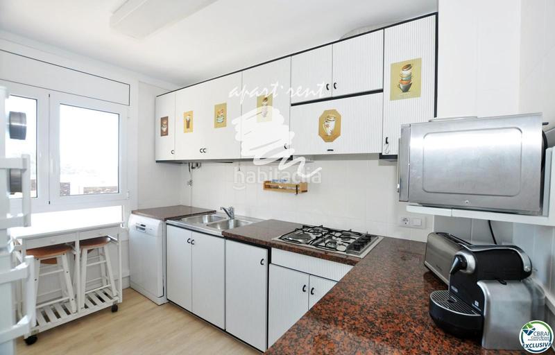 Foto 7abd54fb-2b2e-4acb-a3a2-b788f81b2be0. Piso el far apartamento en 1 línea de mar y licencia turística en Roses