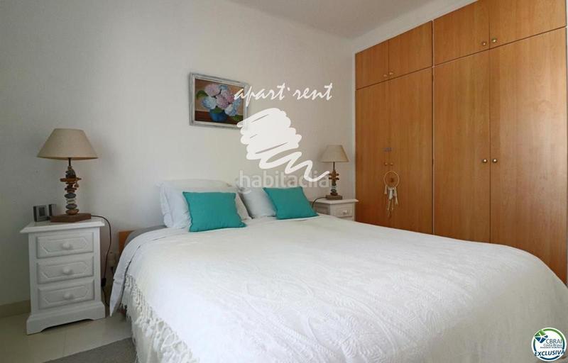 Foto 21da65b2-c68b-4f6a-921d-fc56ddcad8e1. Casa norfeu amplia villa al canal con amarre de 12 m, con apartamento invitados en Empuriabrava