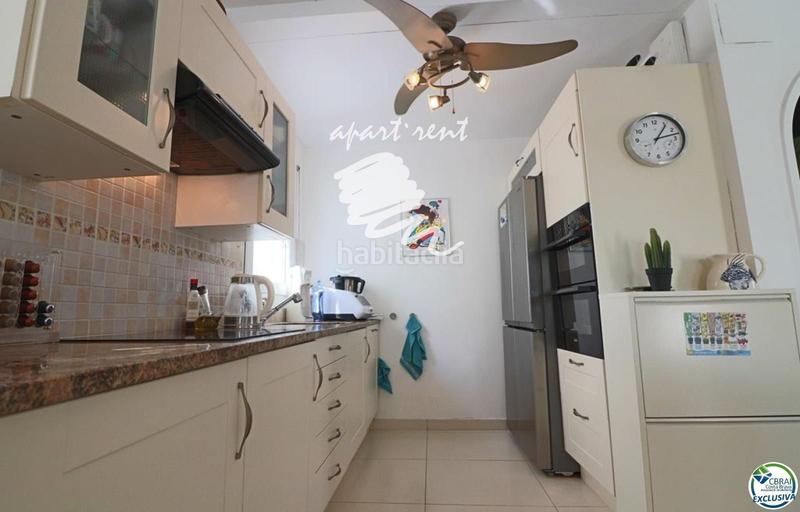Foto 6abc0cb0-d75a-402c-86d3-6c54a57de9d0. Casa norfeu amplia villa al canal con amarre de 12 m, con apartamento invitados en Empuriabrava