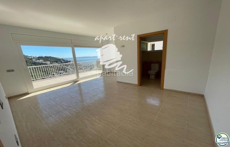 Foto 3ff58782-b2ce-49a6-a979-47e9c983dd03. Casa la muntanyeta impresionante villa con ascensor en parcela de 608 m2 con piscina y vistas al mar en Roses