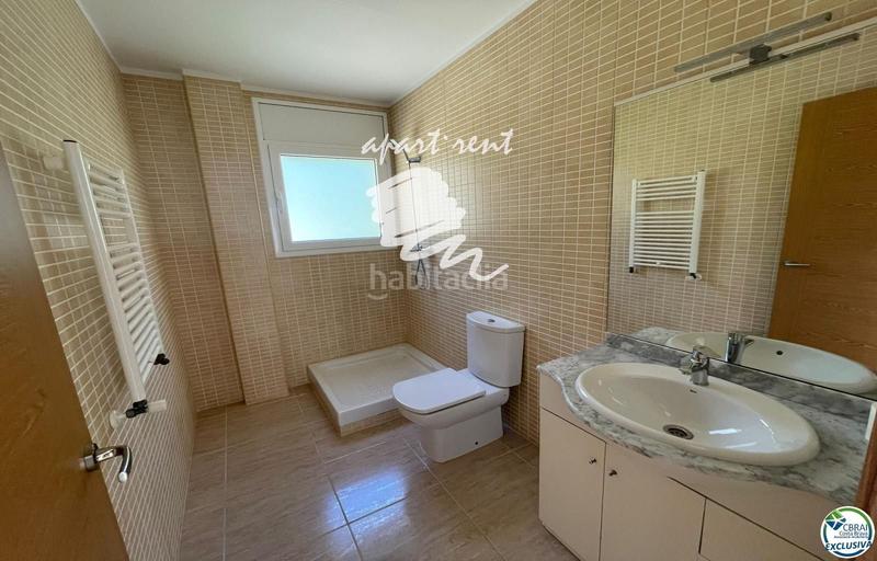 Foto 4f87d7ea-7e2c-4b19-b5aa-a381041365a0. Casa la muntanyeta impresionante villa con ascensor en parcela de 608 m2 con piscina y vistas al mar en Roses