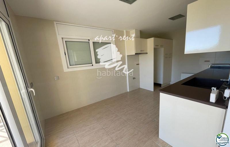 Foto d860d796-c0fd-4c46-8391-c06f59dde5c0. Casa la muntanyeta impresionante villa con ascensor en parcela de 608 m2 con piscina y vistas al mar en Roses