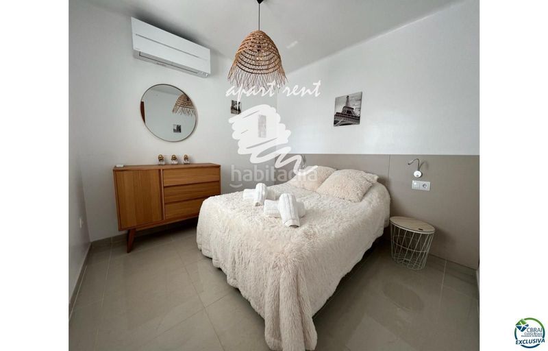 Foto 98aad4e6-d875-4a44-a5d6-5e31bd5c9b82. Casa amb aparcament piscina a Cap Ras - Creus - Falconera Empuriabrava