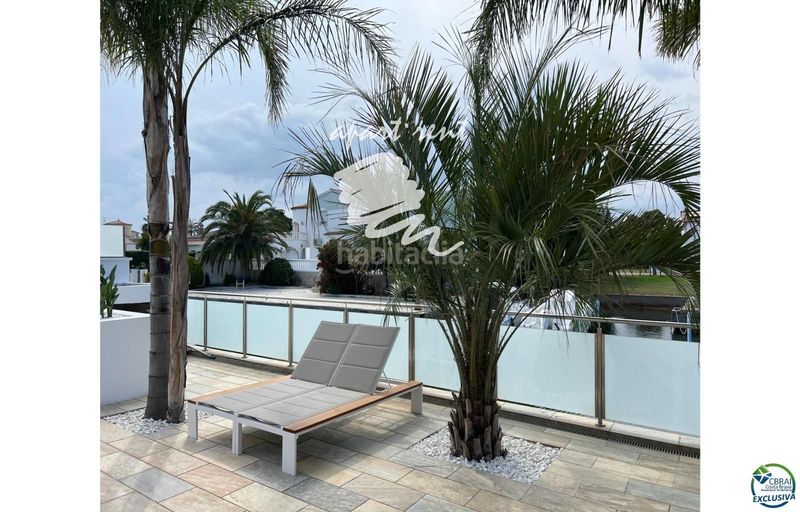 Foto bc6524d2-f202-4cee-9eb3-865244cd9897. Casa amb aparcament piscina a Cap Ras - Creus - Falconera Empuriabrava