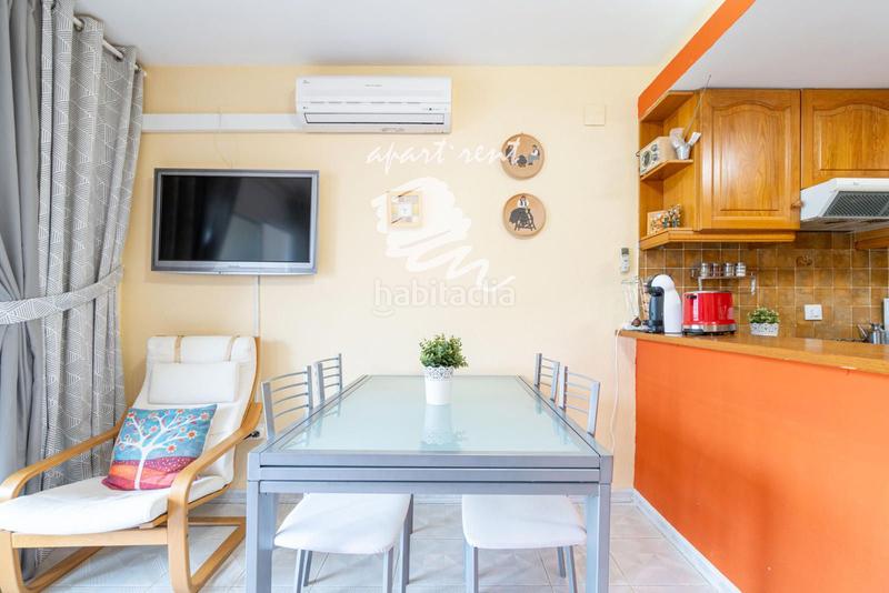 Foto 521578fe-9f18-4ecc-a9b6-b81daa44dac2. Piso port moxó encantador apartamento de 2 dormitorios con vistas al canal y parking privado exterior en Empuriabrava