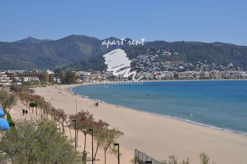 Foto 3d433473-2466-4956-9024-81851f9ca184. Pis amb aparcament piscina a Salatar Roses
