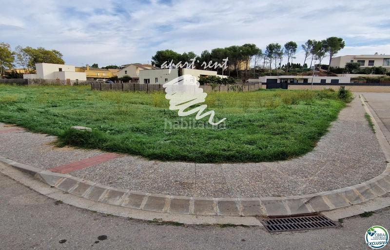 Foto c5a1192e-aa24-4777-a1e5-c42cc9496f04. Finca rústica parcela en venta de 400m2 en Garriguella