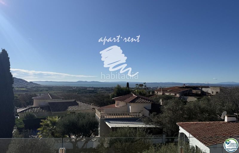 Foto d0fc25f5-5c81-479e-a3ce-8aac1c513565. Casa amb calefacció aparcament piscina a Nord Roses