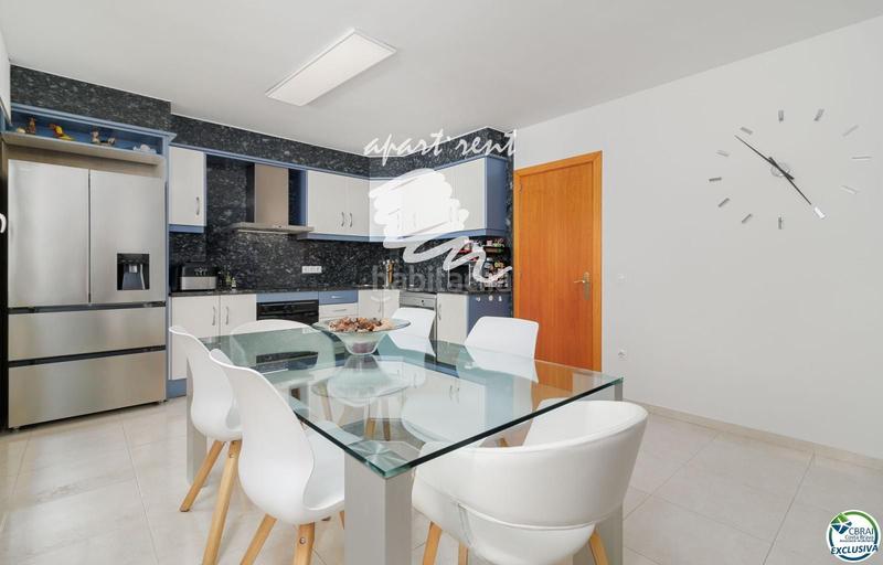 Foto cdb8f2d8-7267-4c89-b389-df62fdd2f833. Casa puigmal casa con piscina, 4 dormitorios y garaje en en Empuriabrava