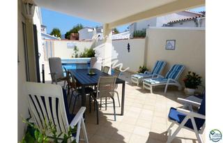 Casa  Montgri. Montgrí encantadora casa de una sola planta con tres dormitorios