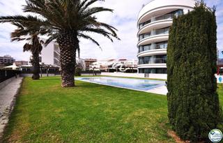 Pis  Maritimo. Marina parc ático en 1 línea con solárium, preciosas vistas y li