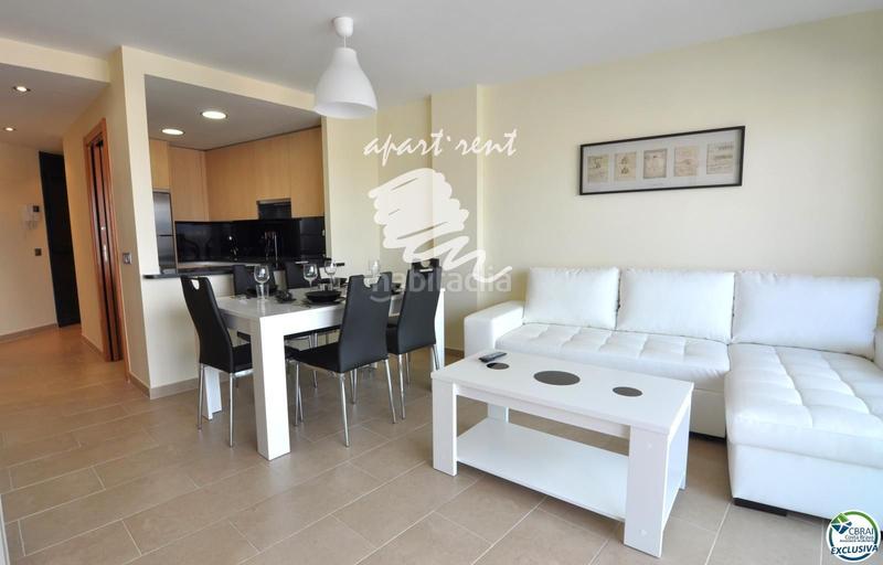 Foto 114537b3-1f4a-4b66-9286-9627944a6d25. Piso Santa Margarida encantador apartamento con parking exterior, con licencia turística y vistas al canal en Roses