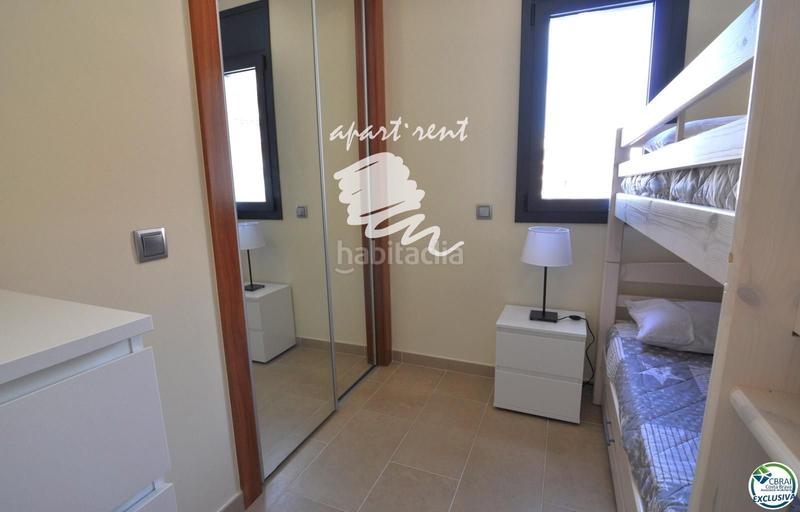 Foto 24356d4e-99d8-4322-bab5-450871289631. Piso Santa Margarida encantador apartamento con parking exterior, con licencia turística y vistas al canal en Roses