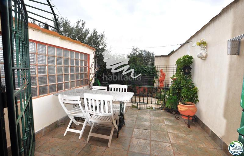 Foto 3f5d68b2-d3e8-4fe2-b81c-5783685e2d48. Casa mas boscà casa con jardín y dos apartamentos. en Roses