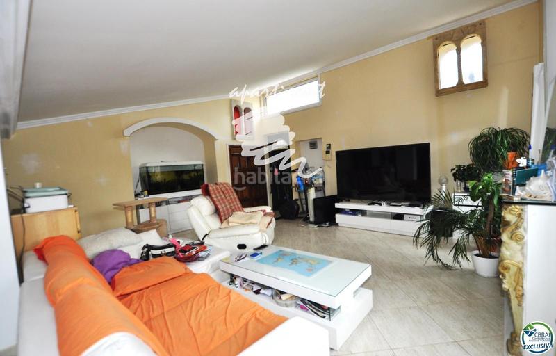 Foto 6381a0bc-c993-4c95-84a7-c01e880044ce. Casa mas boscà casa con jardín y dos apartamentos. en Roses