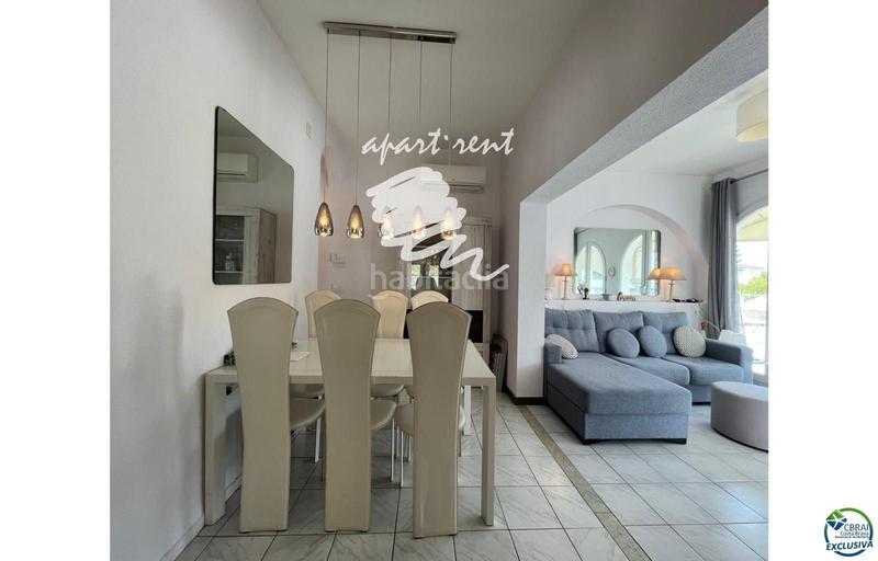 Foto f0870dac-8f00-4e8a-a40b-322c1d2c824e. Casa amb calefacció aparcament piscina a Francolí - Freser - Noguera Empuriabrava