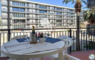 Piso  De la platja. Santa margarida apartamento de 2 dormitorios con terraza, a solo