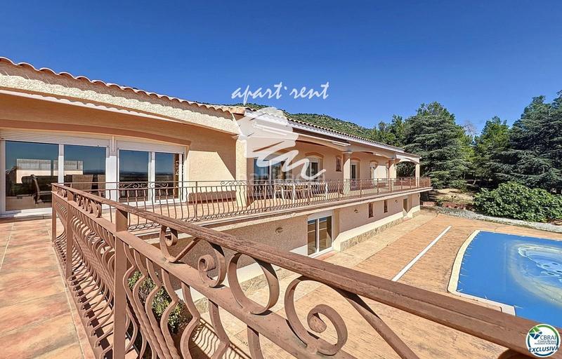 Foto 88df3c5d-1993-4987-a71f-8dc5e92b4f54. Casa villa de alto standing con piscina, impresionantes vistas al mar y una generosa parcela de 2.014 m en Pau
