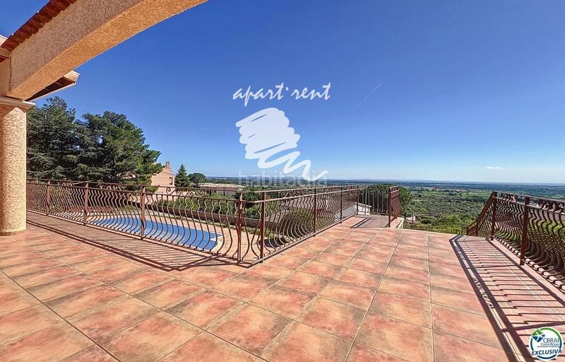 Foto b1e4831d-2475-4cdb-9aba-69d171fac20b. Casa villa de alto standing con piscina, impresionantes vistas al mar y una generosa parcela de 2.014 m en Pau