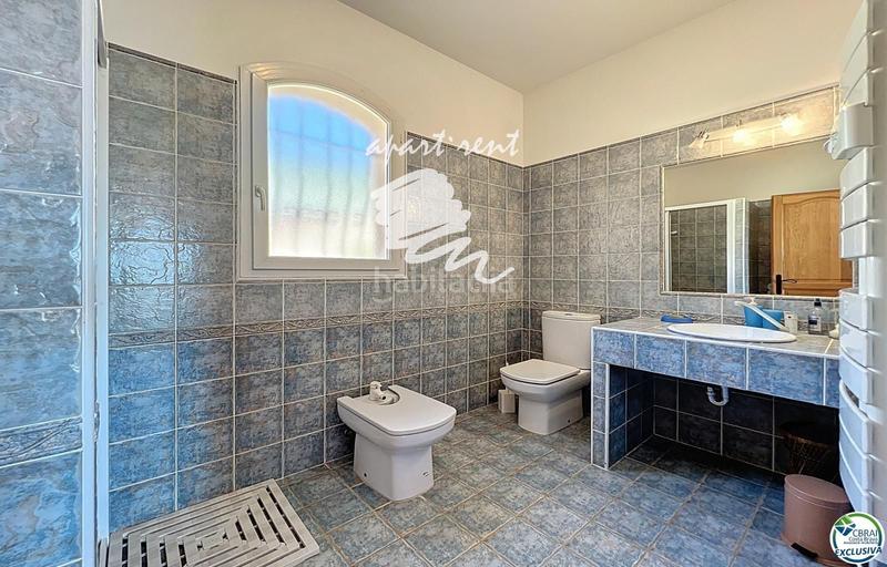 Foto b53d0da5-d16c-4249-a516-9c382cea123f. Casa villa de alto standing con piscina, impresionantes vistas al mar y una generosa parcela de 2.014 m en Pau