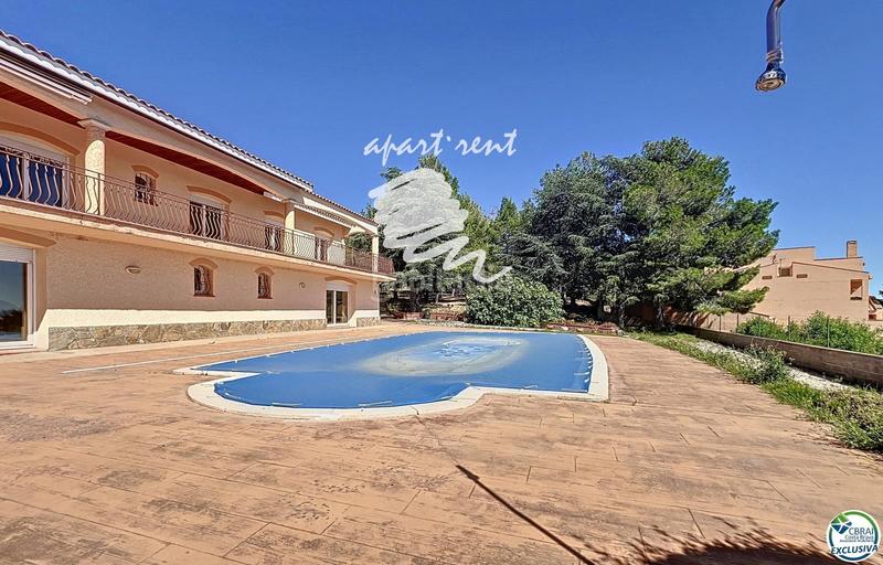 Foto cde948f7-0c56-47ed-9d3b-ed18e607fb7f. Casa villa de alto standing con piscina, impresionantes vistas al mar y una generosa parcela de 2.014 m en Pau
