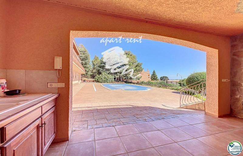 Foto e433dcbc-d895-4f91-9758-f00c39ff933f. Casa villa de alto standing con piscina, impresionantes vistas al mar y una generosa parcela de 2.014 m en Pau