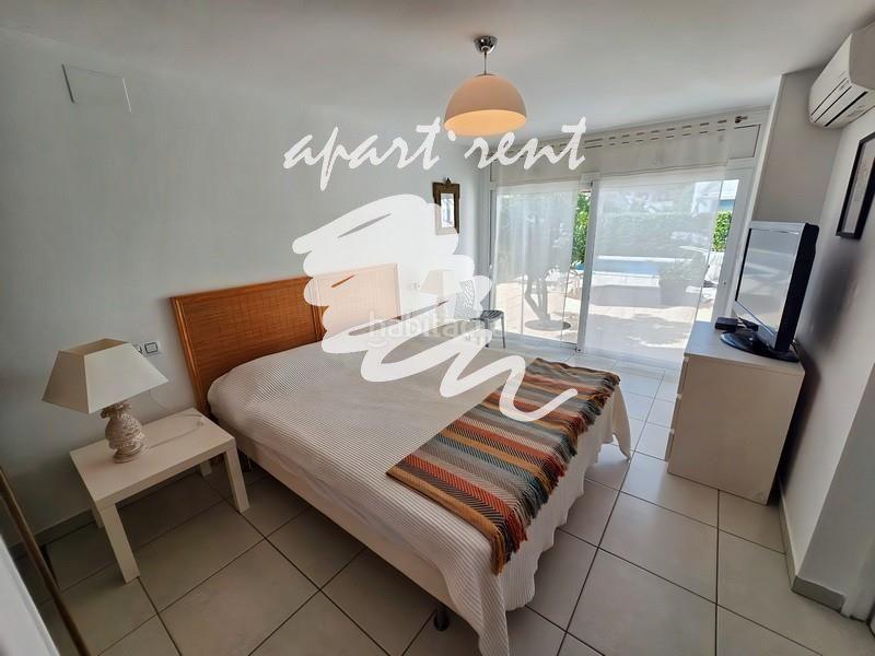 Foto 90d42da8-f2f4-47b1-9c57-4d97b0163ba6. Casa montseny casa de una sola planta con piscina y licencia turística en Empuriabrava