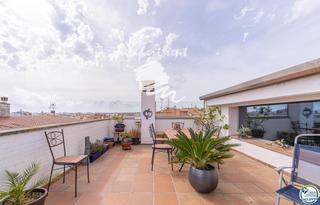 Piso  Del almirallf gravina. Roses centre exclusivo ático dúplex de 4 dormitorios con plaza d