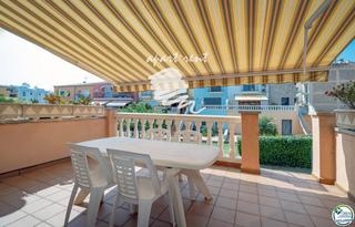 Casa  Gran reserva - los girasoles. Gran reserva encantadora casa con piscina y jardines comunitario