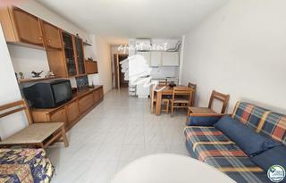 Piso  Sector delta muga. Miami estudio a 50 metros de la playa de empuriabrava