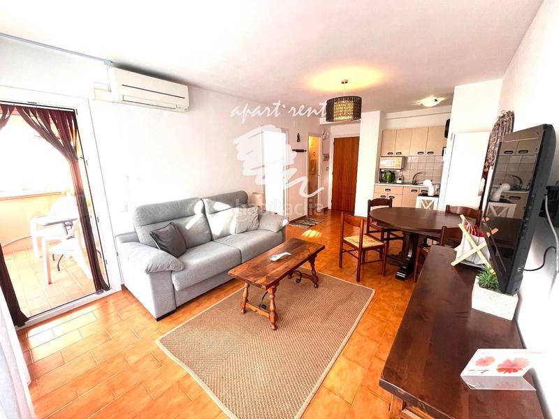 Foto 7566f4be-73c5-43ae-95ad-463654c70e0b. Piso gran reserva oportunidad apartamento con licencia turística, piscina y jardines en Empuriabrava